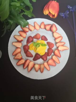 草莓芒果拼盘的做法步骤：2