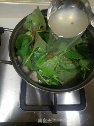 鱼腥草肉丸汤的做法步骤：5