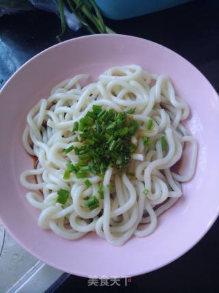 葱花乌冬面的做法步骤：3
