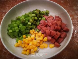 蛋炒饭的做法步骤：1