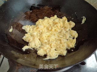 蟹肉韭菜馅水饺的做法步骤：2