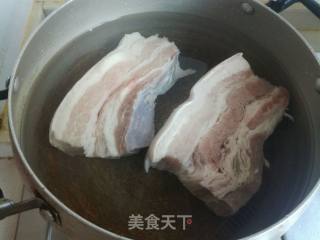 大头菜回锅肉的做法步骤：1