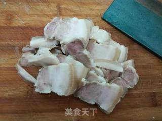 大头菜回锅肉的做法步骤：3