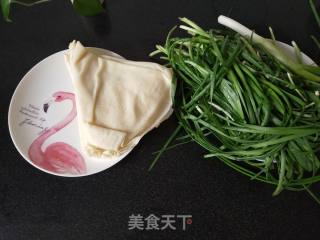 韭菜煎饼盒子的做法步骤：2