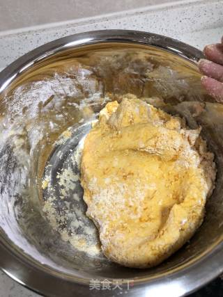 花样豆沙南瓜饼的做法步骤：6