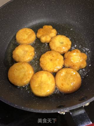 花样豆沙南瓜饼的做法步骤：15