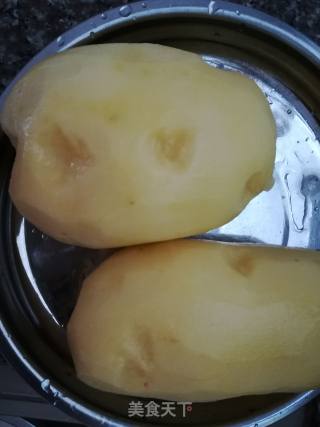 土豆红烧肉的做法步骤：1
