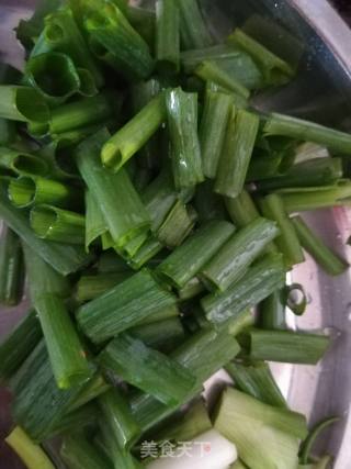 土豆红烧肉的做法步骤：3