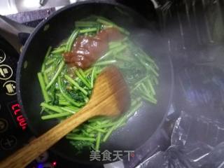 酱炒茼蒿的做法步骤：4
