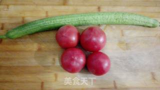 番茄丝瓜的做法步骤：1