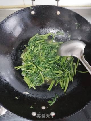 清炒茼蒿的做法步骤：6