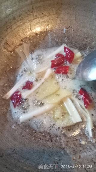 清炒绿豆芽的做法步骤：3