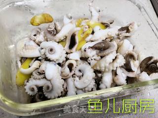 什蔬灼八爪──“鱼儿厨房”私房菜的做法步骤：4