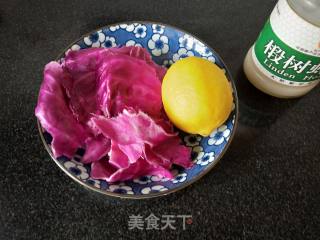 紫甘蓝柠檬汁的做法步骤：1