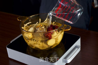 鱼腥草山药牛骨汤的做法步骤：4