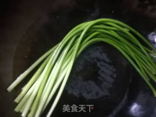 凉拌蒜苔的做法步骤：1