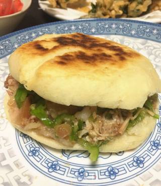 肉夹馍的做法步骤：8