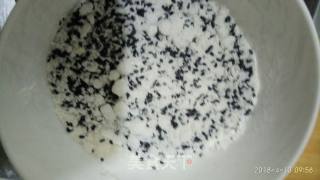 黑芝麻脆底小面包的做法步骤：9