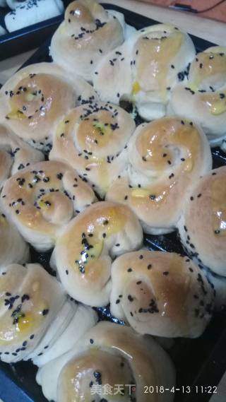 黑芝麻脆底小面包的做法步骤：14