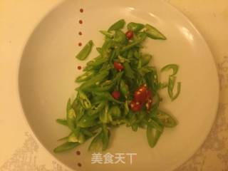 橄榄菜肉末煸四季豆的做法步骤：1