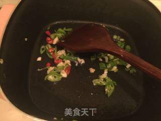 橄榄菜肉末煸四季豆的做法步骤：7