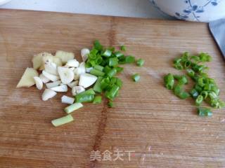 杏鲍菇炒腊肉的做法步骤：5