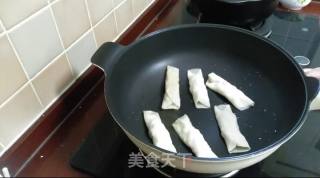 芙蓉鳕鱼锅贴的做法步骤：13