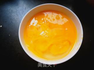 西红柿辣椒炒鸡蛋的做法步骤：4