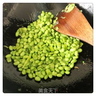 青椒炒毛豆的做法步骤：5