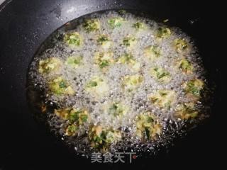 炸韭菜丸子的做法步骤：11