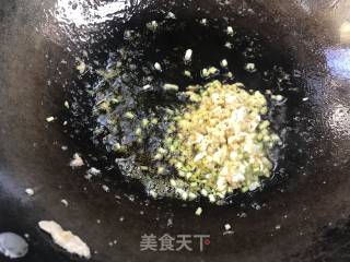 菠菜梗炒肉的做法步骤：10