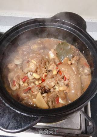 黄豆焖猪蹄的做法步骤：7