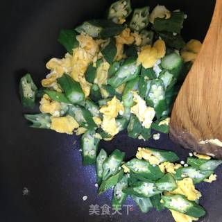 秋葵炒蛋的做法步骤：6