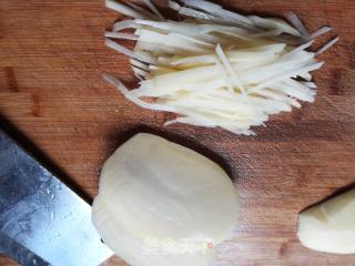 土豆丝炒牛肉的做法步骤：4