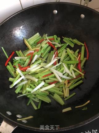 清炒芹菜的做法步骤：7