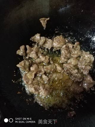 黑椒牛肉炒芦笋的做法步骤：3