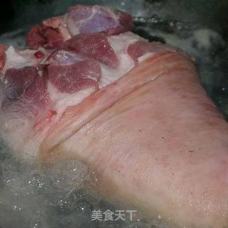 红焖肘子的做法步骤：5