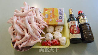 蒜香陈醋鸡脚的做法步骤：1