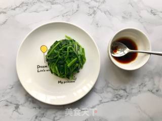 凉拌菠菜（快手拌菜）的做法步骤：3