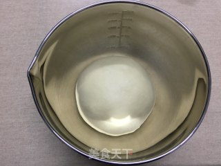 香葱培根面包圈的做法步骤：5