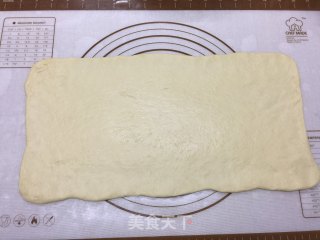 香葱培根面包圈的做法步骤：11