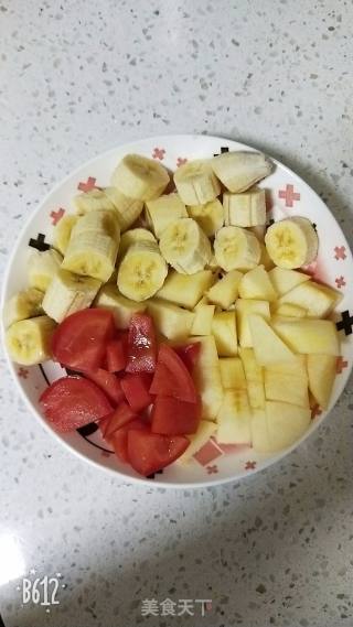 香蕉苹果番茄汁的做法步骤：1