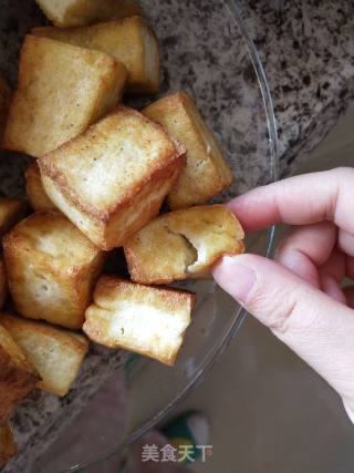 不一样的搭配～鸡腿香菇炖豆腐的做法步骤：6
