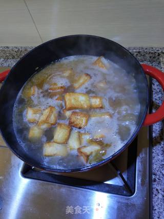 不一样的搭配～鸡腿香菇炖豆腐的做法步骤：12