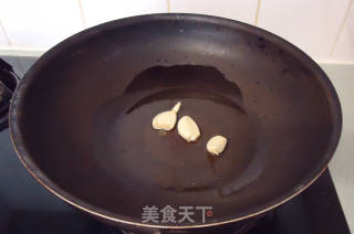 虾米炒丝瓜的做法步骤：3