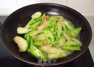 虾米炒丝瓜的做法步骤：6