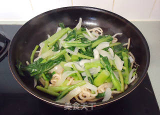 蔬菜素炒乌冬的做法步骤：9