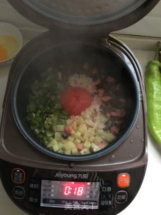 一个西红柿蒸饭的做法步骤：3
