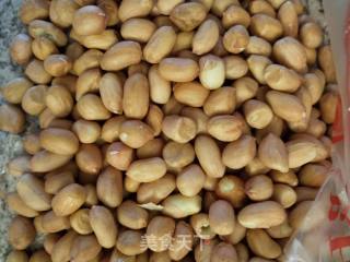 酥香花生米的做法步骤：1