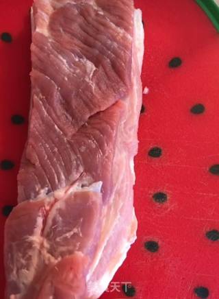家庭版红烧肉的做法步骤：1